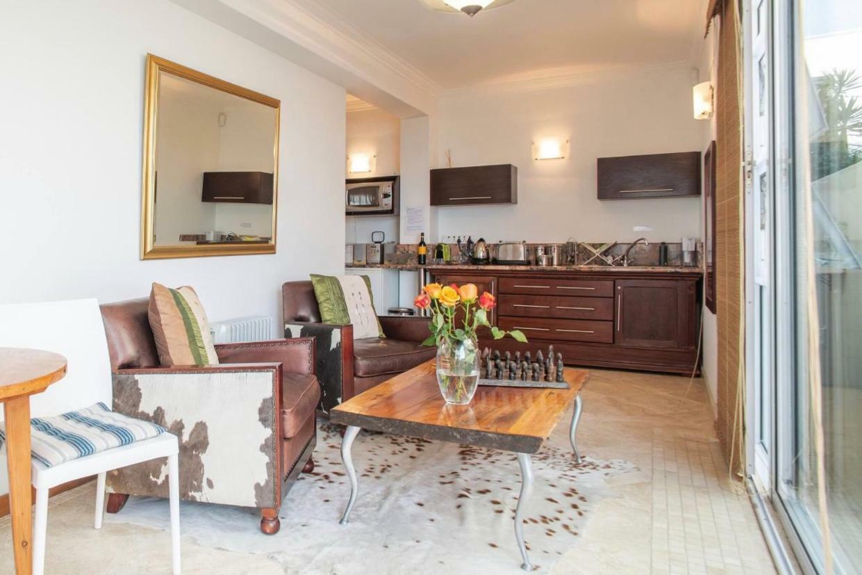Bantry Beach Luxury Suites Kapstadt Exterior foto