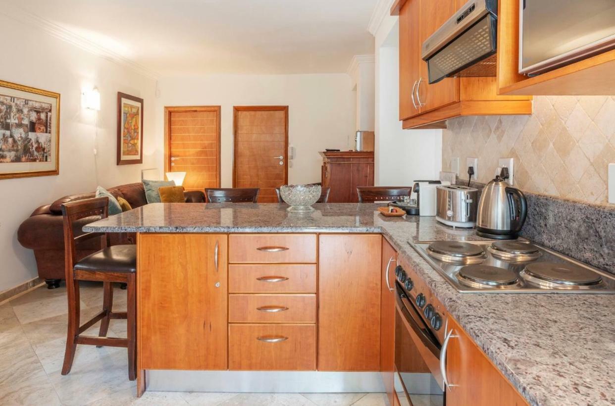 Bantry Beach Luxury Suites Kapstadt Exterior foto